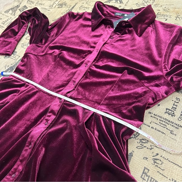 Fashion Nova NWT! Red Wine Phoebe Velvet Shirt Dress Size M - Picture 10 of 13